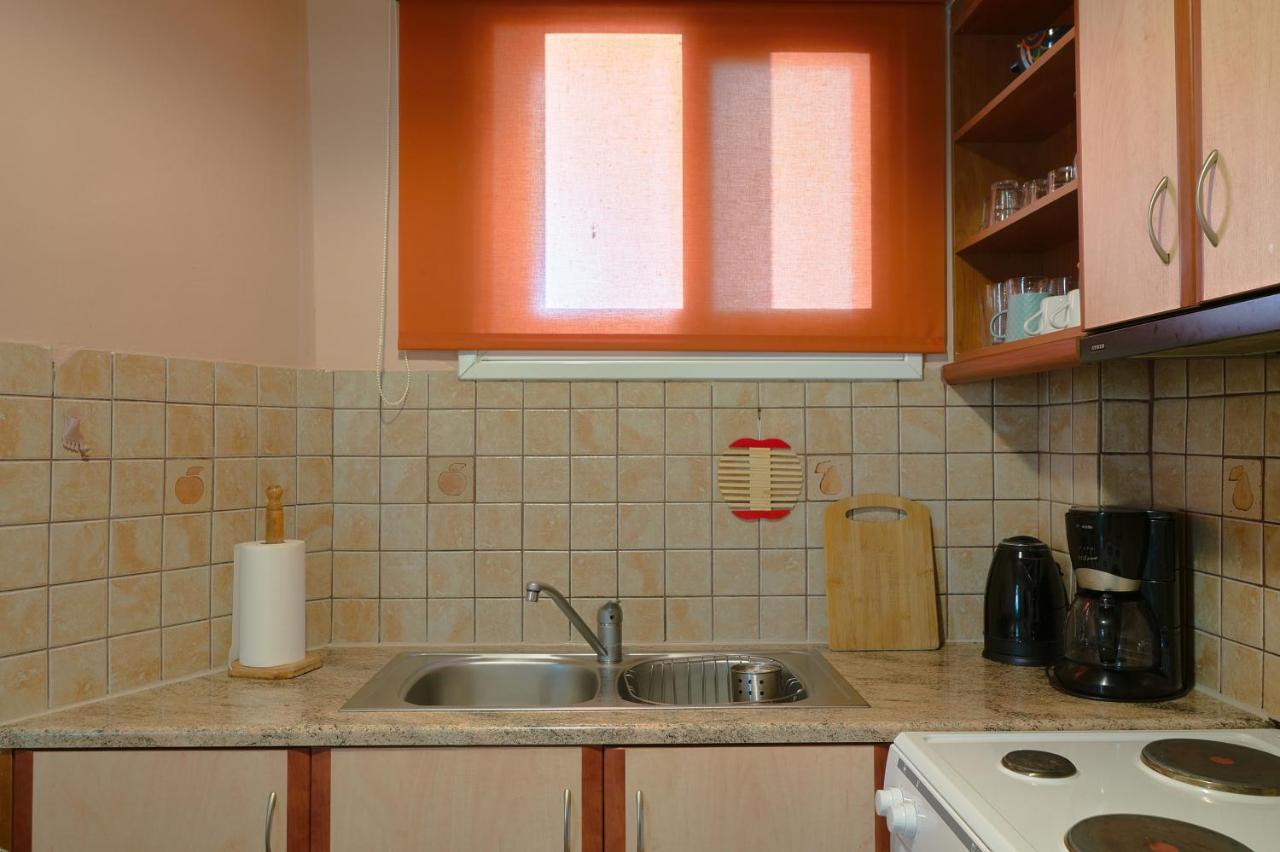 Venias Two-bedroom Kallimarmaro And Zappeio Area Athens