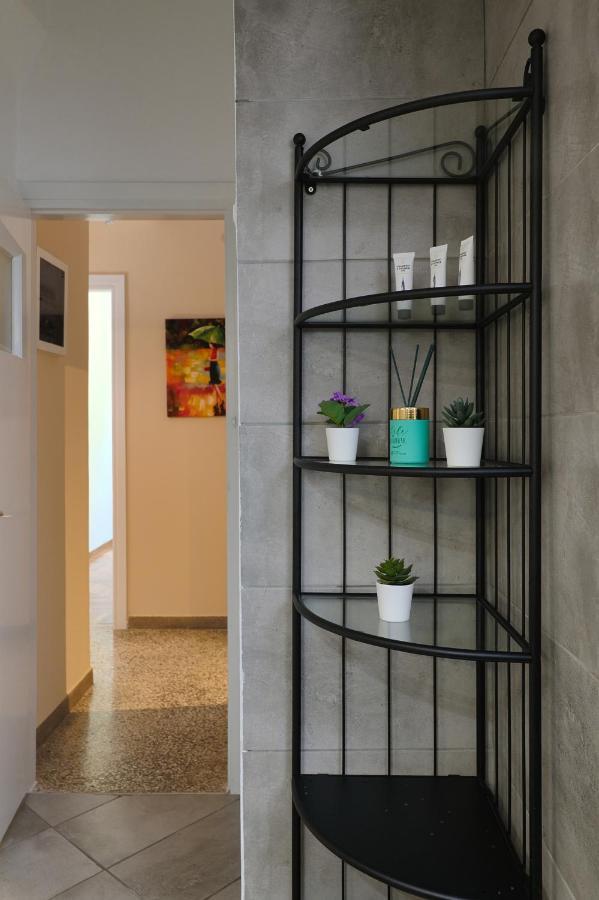 Venias Two-bedroom Kallimarmaro And Zappeio Area